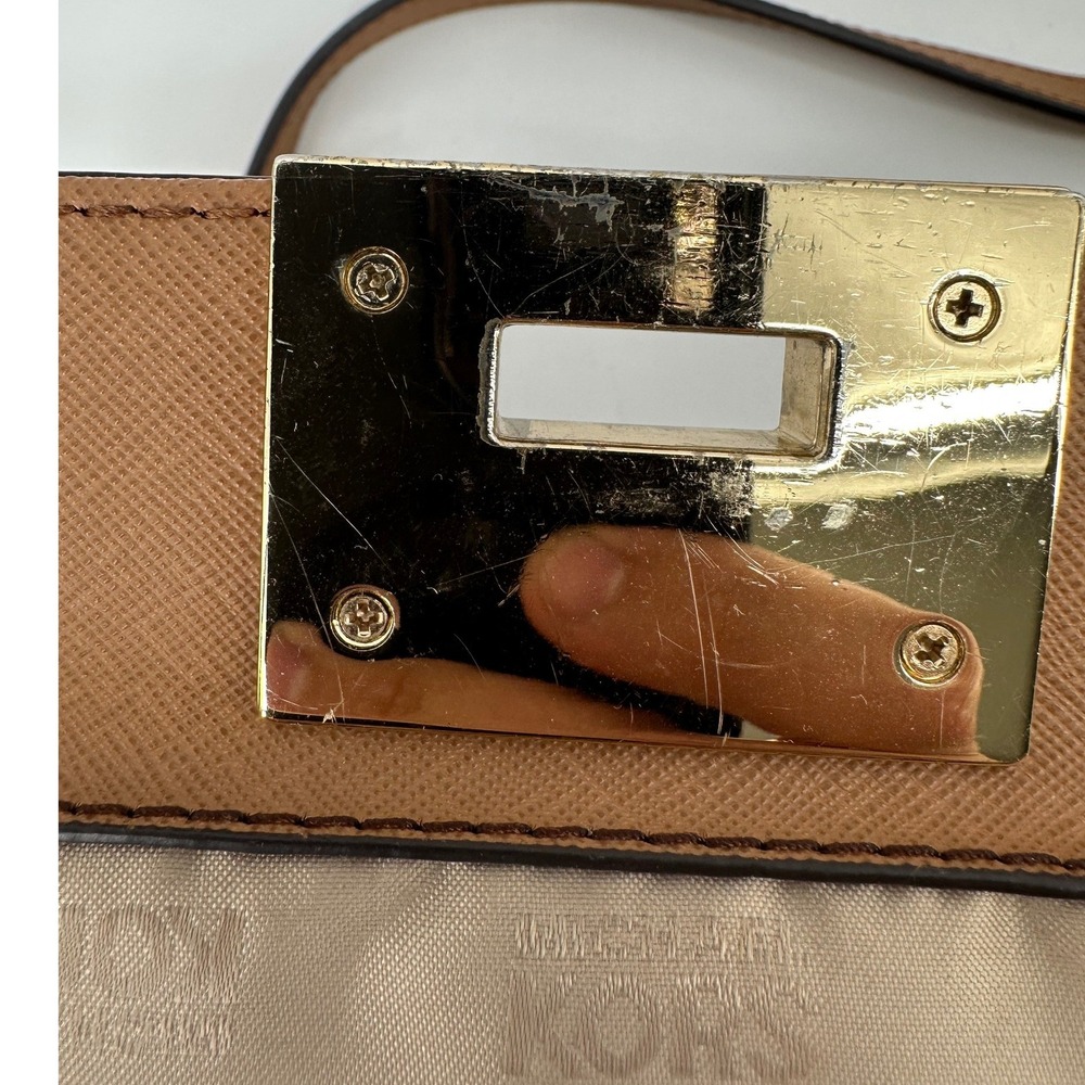 Michael Kors Monogram Vanilla Tan Leather Crossbody Bag Gold Hardware - Picture 7 of 9